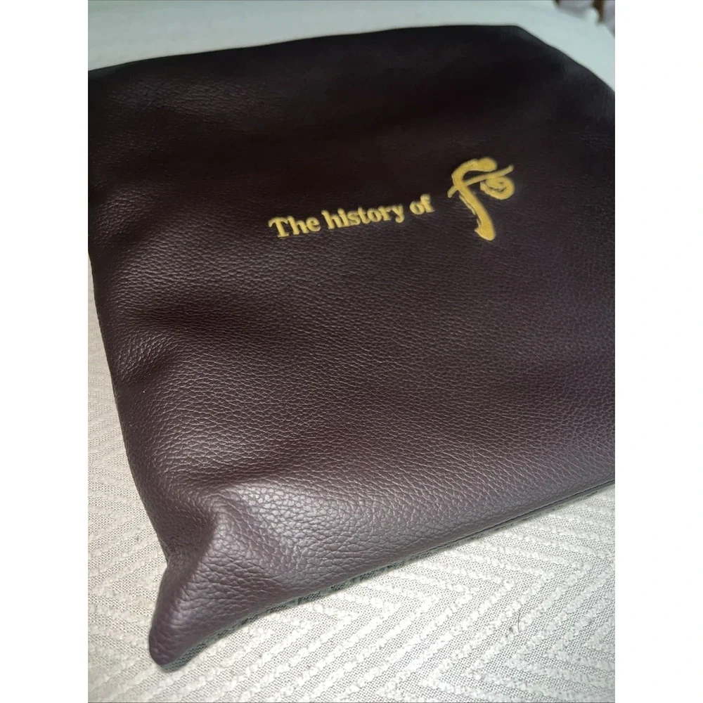 The History of Whoo Hwanyu Brown Faux Leather Carrying Case Embossed Logo Zip